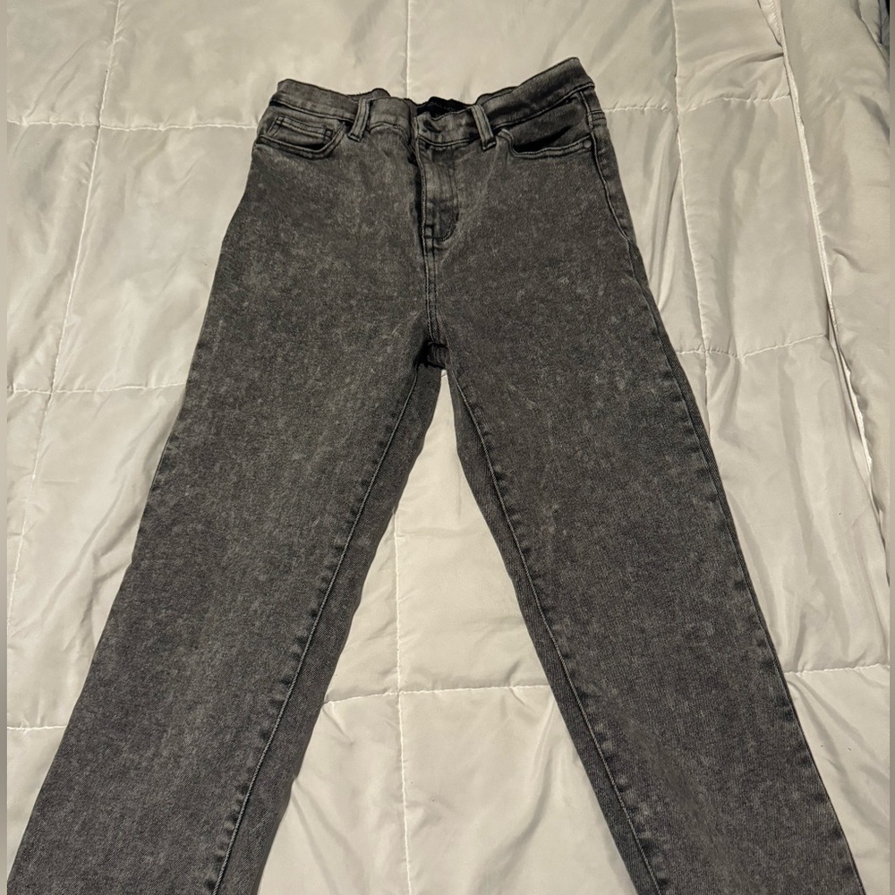 Kendall&Kylie Straight Black Acid Wash Jeans